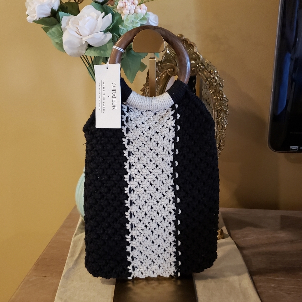 NWT! Curateur X Laude The Label Macramé Tote Bag w/ Wooden Handle (Retail $119)